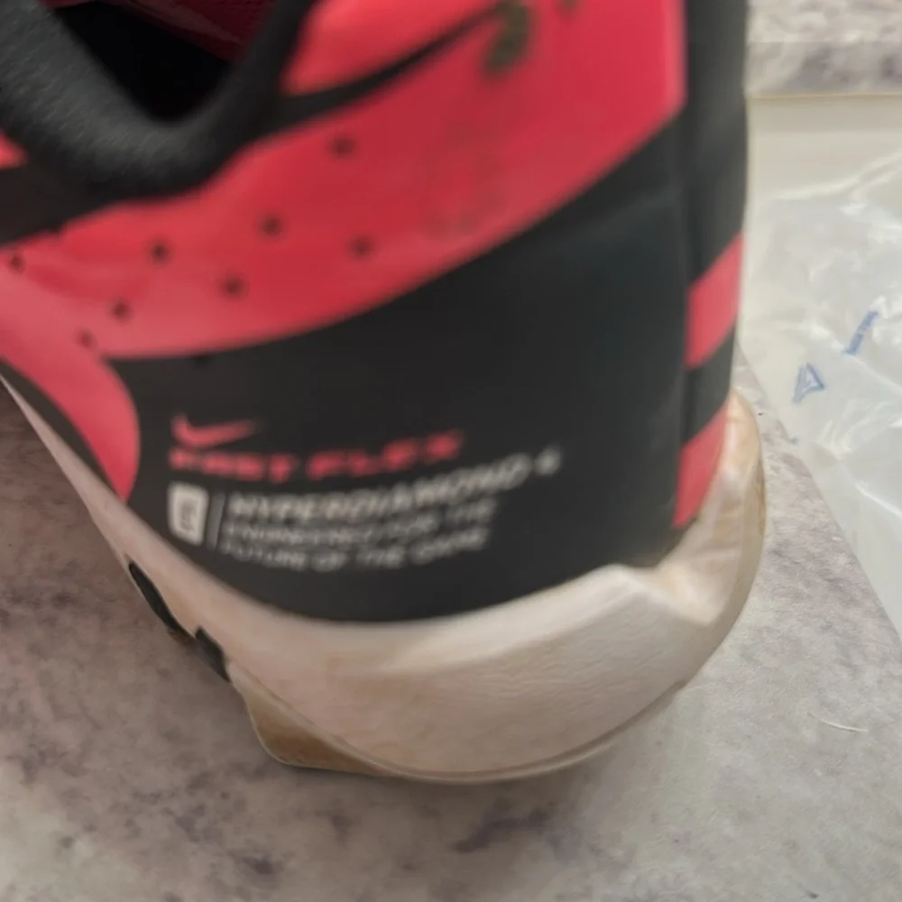 Kids Nike Fast Flex Softball Cleats-size 6Y